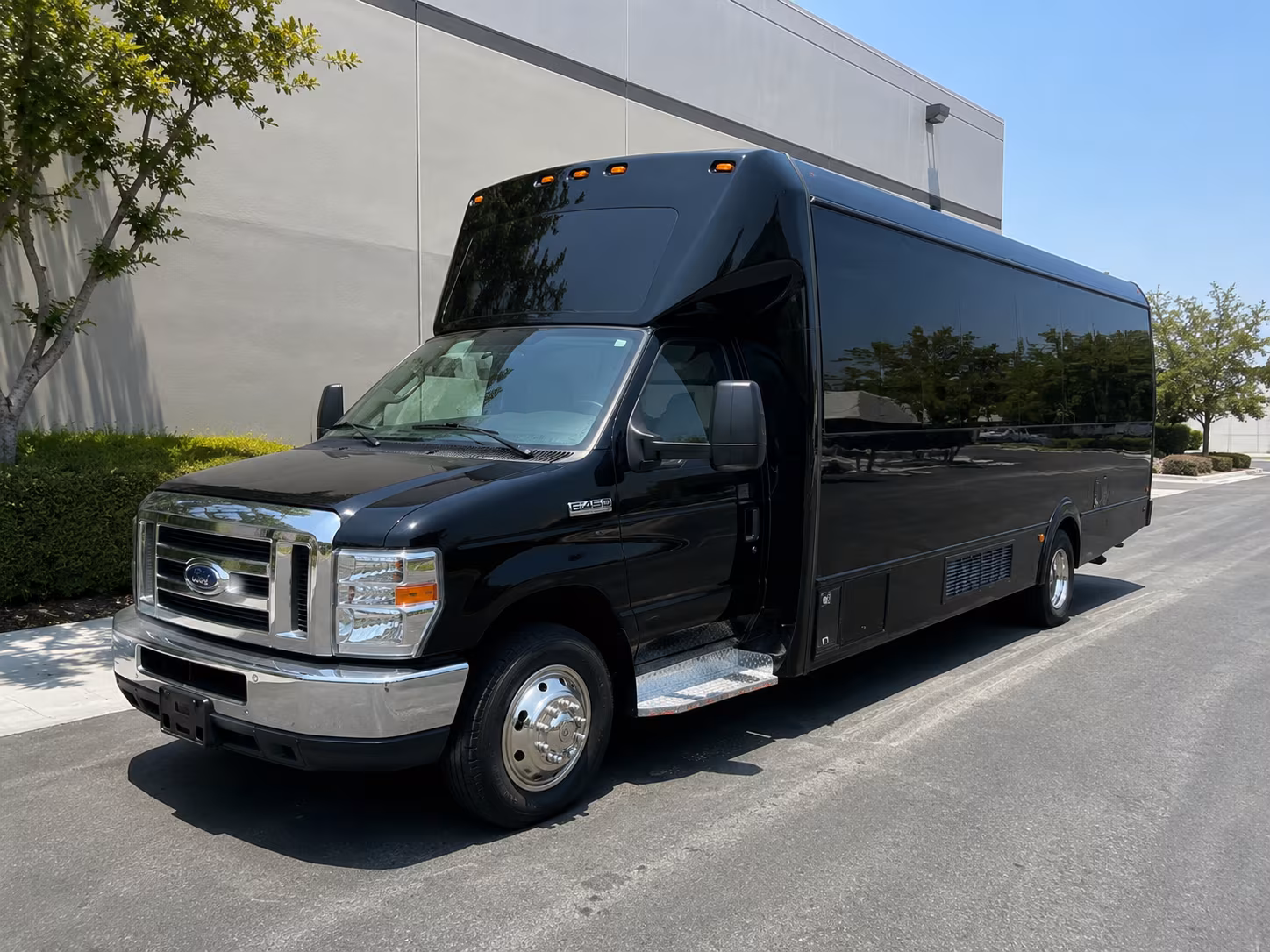 party buses to grapevine s main street wine trail