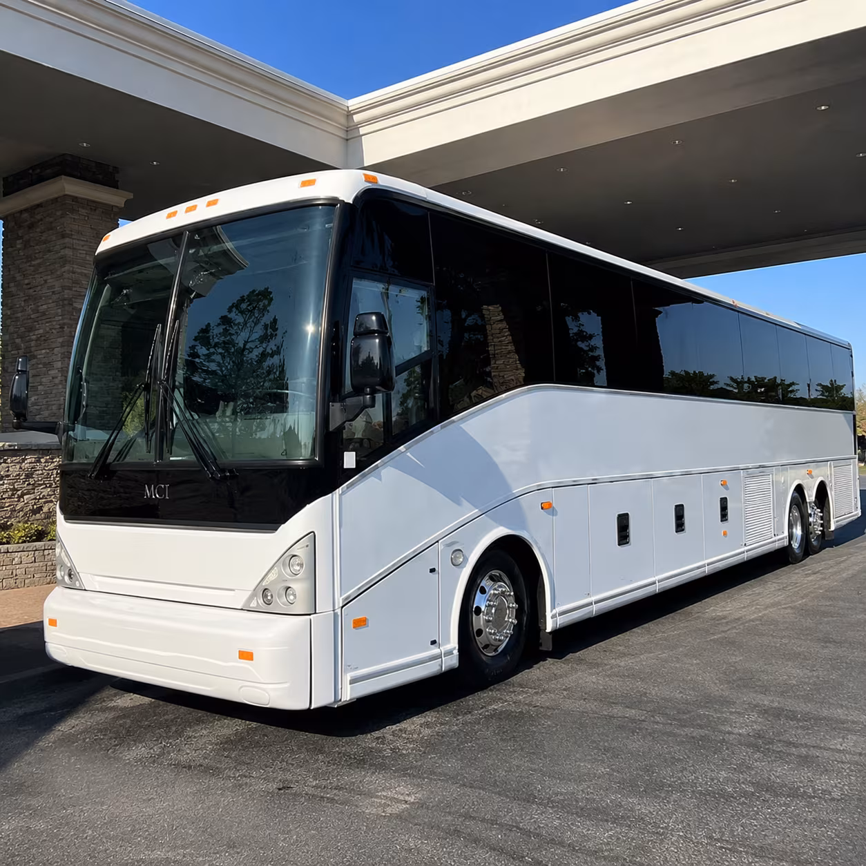 shuttle buses for mesquite s warehouse and distribution groups